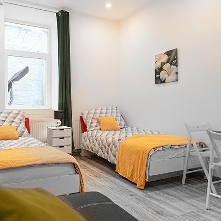 Fullfilling 3Br Shared Apartment With Pleasing Patio เวียนนา ภายนอก รูปภาพ